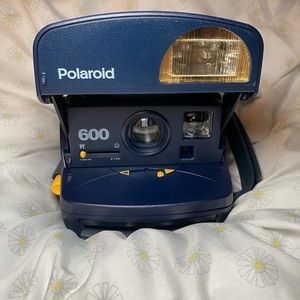 Vintage Polaroid 600 camera